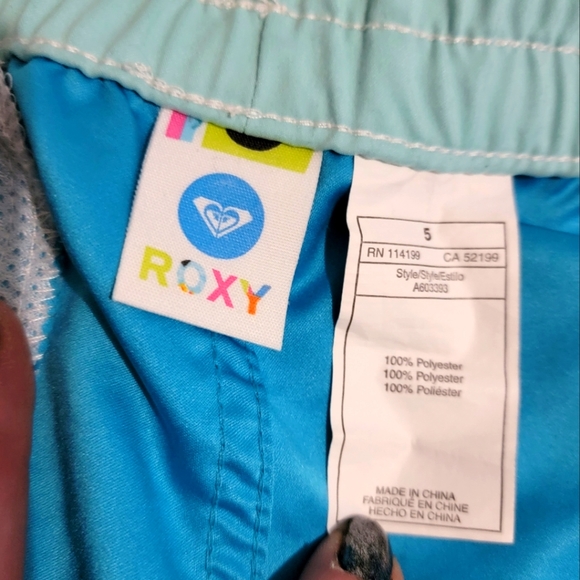 ROXY Beach shorties. Size Small blue, green and white with a zip mesh pocket 💙 - Picture 7 of 7